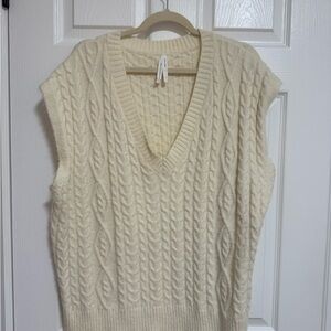 Cable Knit V-Neck Sweater Vest - Cream